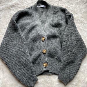 Zara cardigan size M